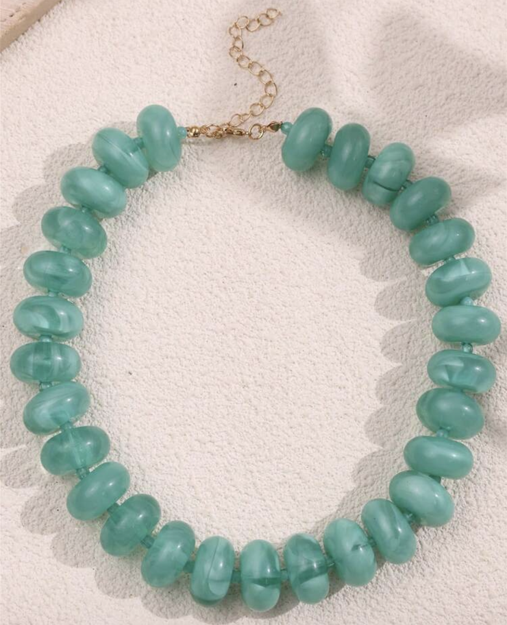 BOHEMIAN BEADED NECKLACE - LIGHT GREEN