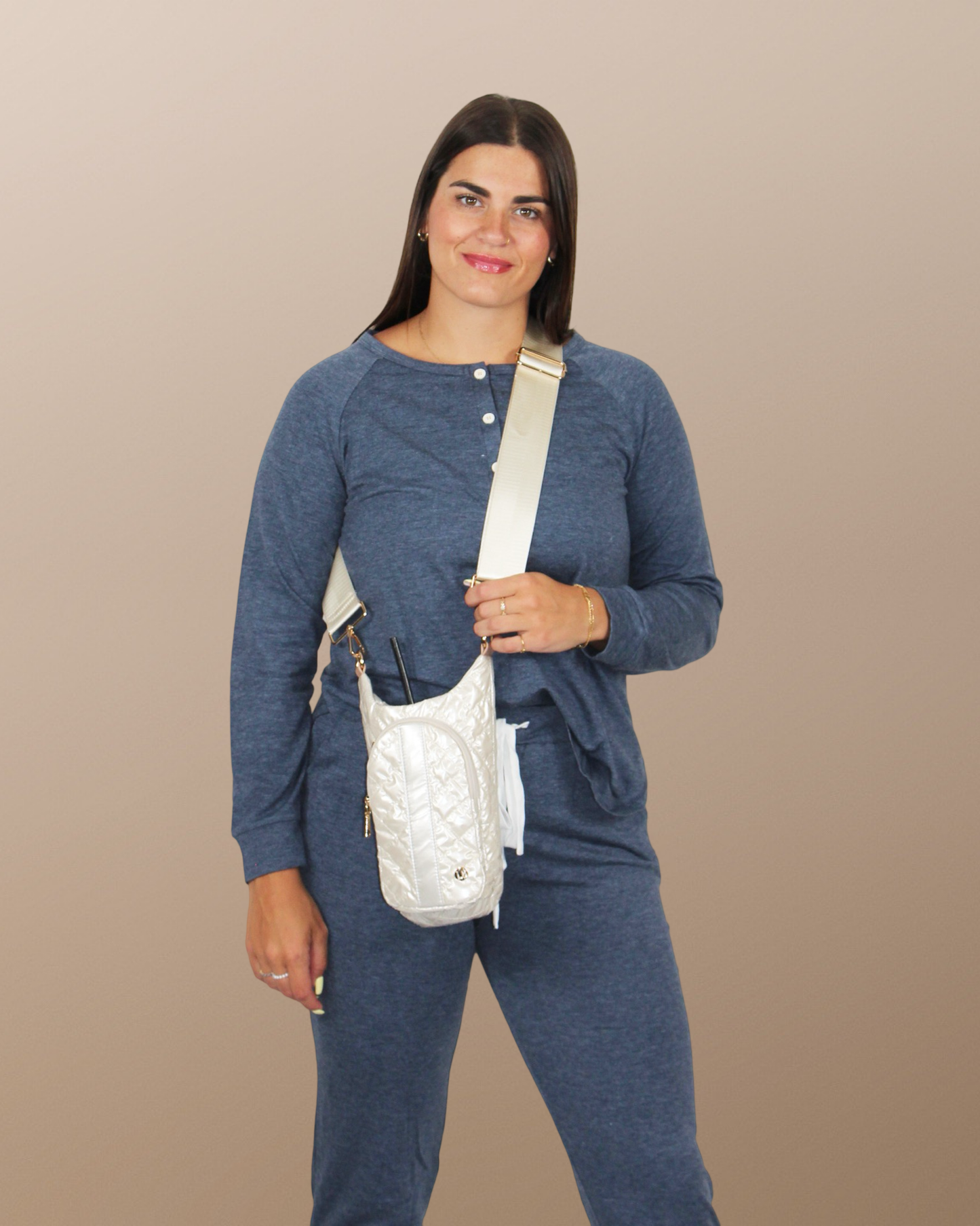 Jennifer Drink Carrier Crossbody Snow