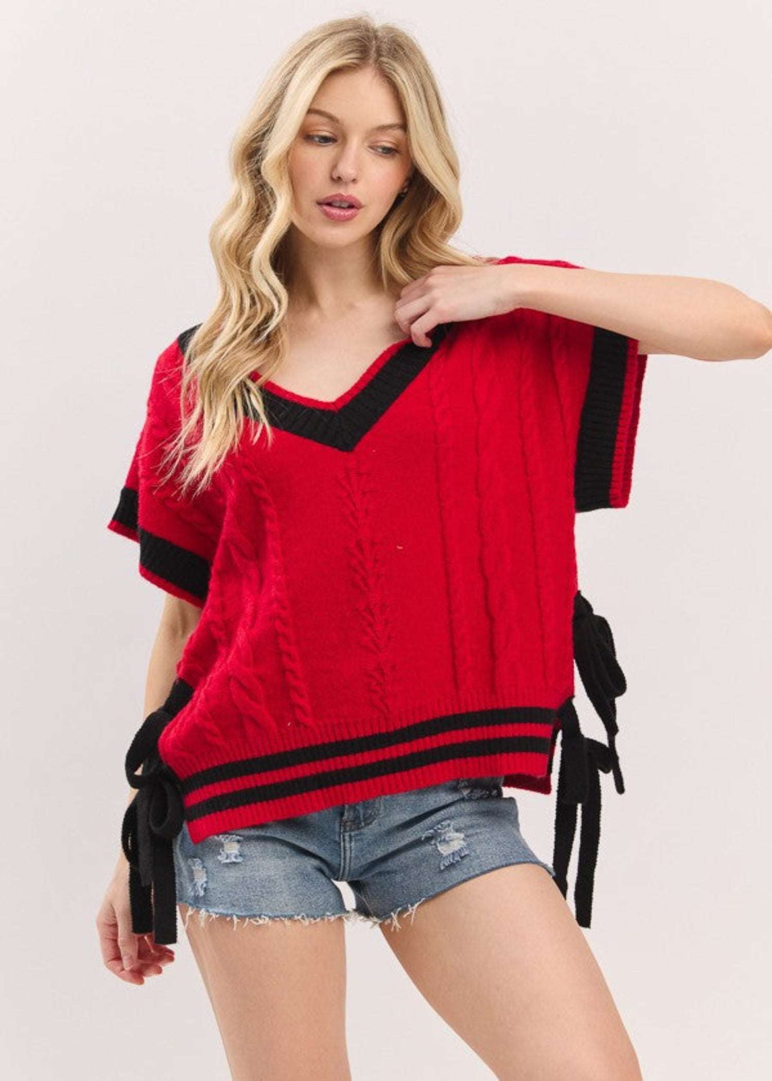 GINA SWEATER - RED/BLACK
