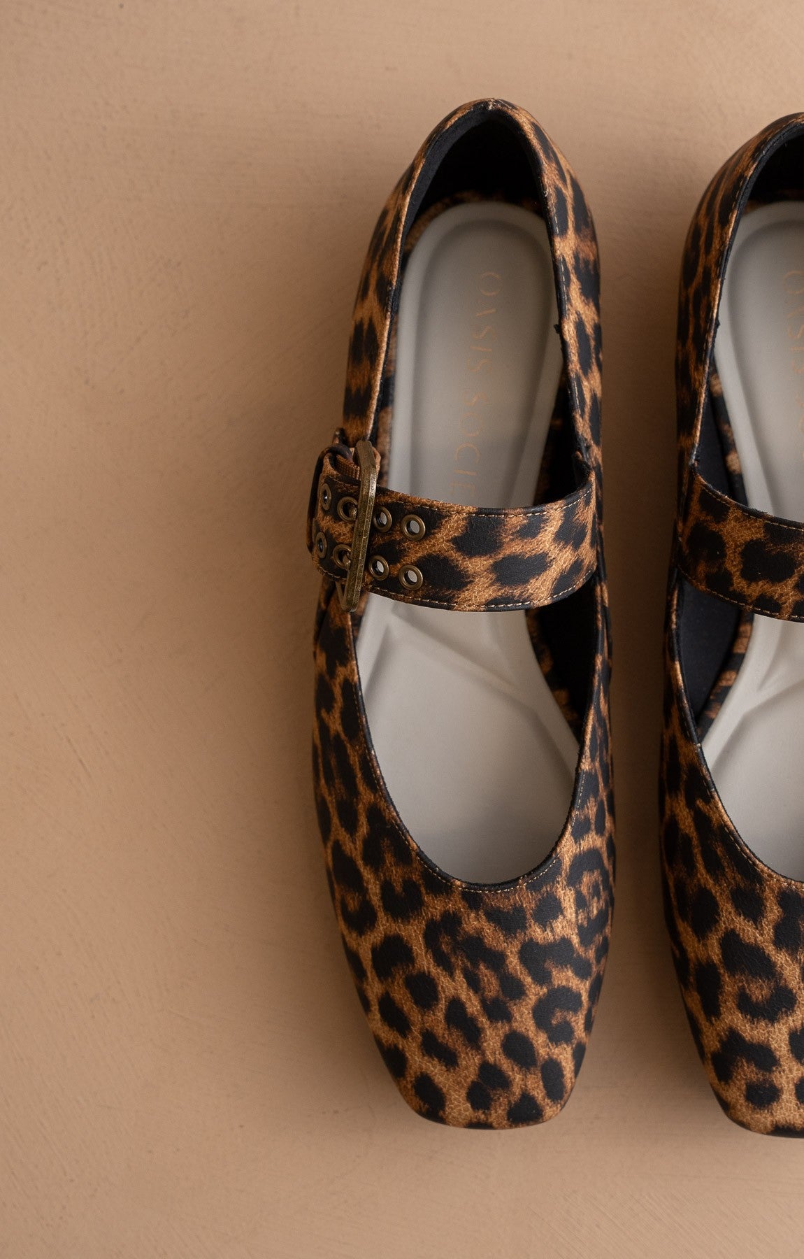 SOHO FLATS - LEOPARD