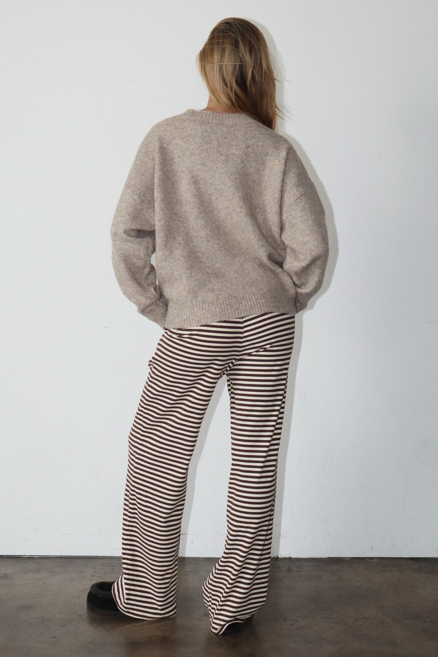Duck Graphic Knit Sweater - Sand