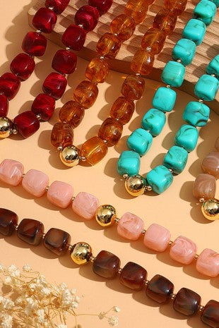 RESIN BEAD NECKLACE - BLACK