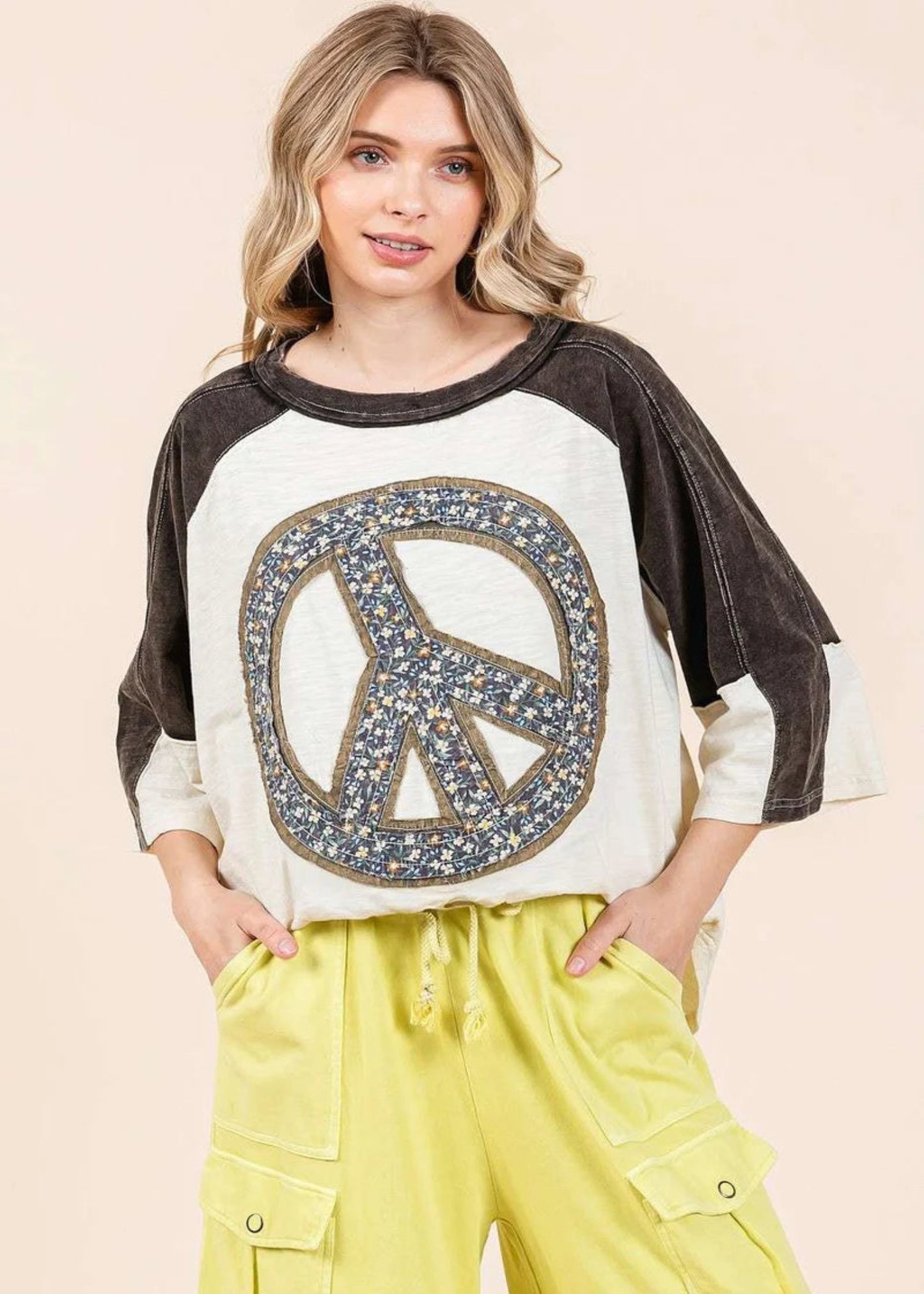 PEACE SIGN SWEATSHIRT - BROWN PATCHWORK