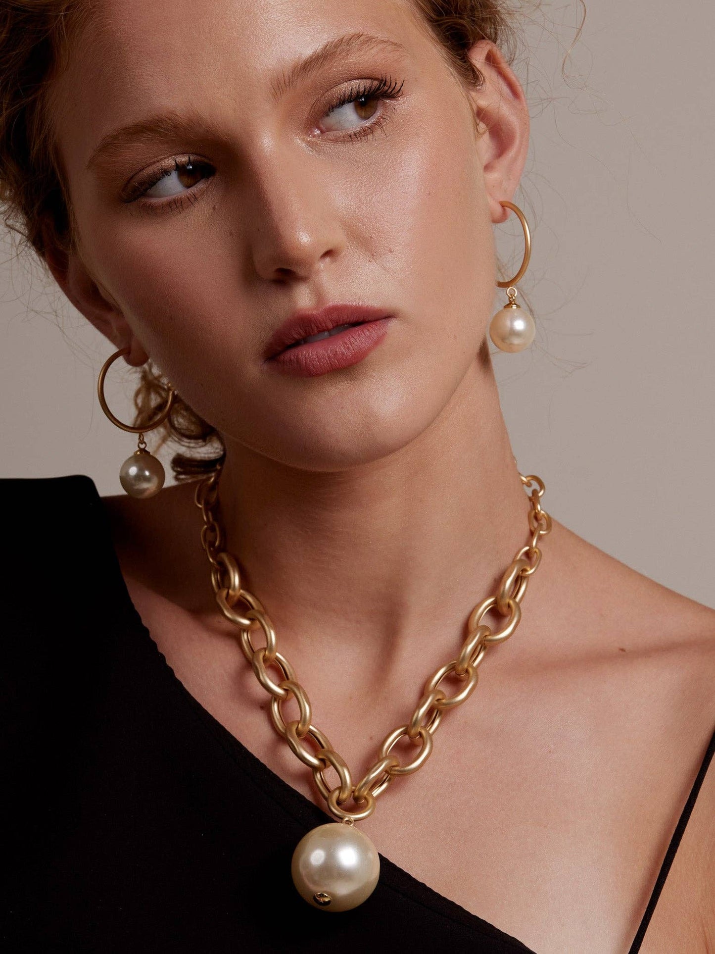 Pearl Bead Hoop Earring