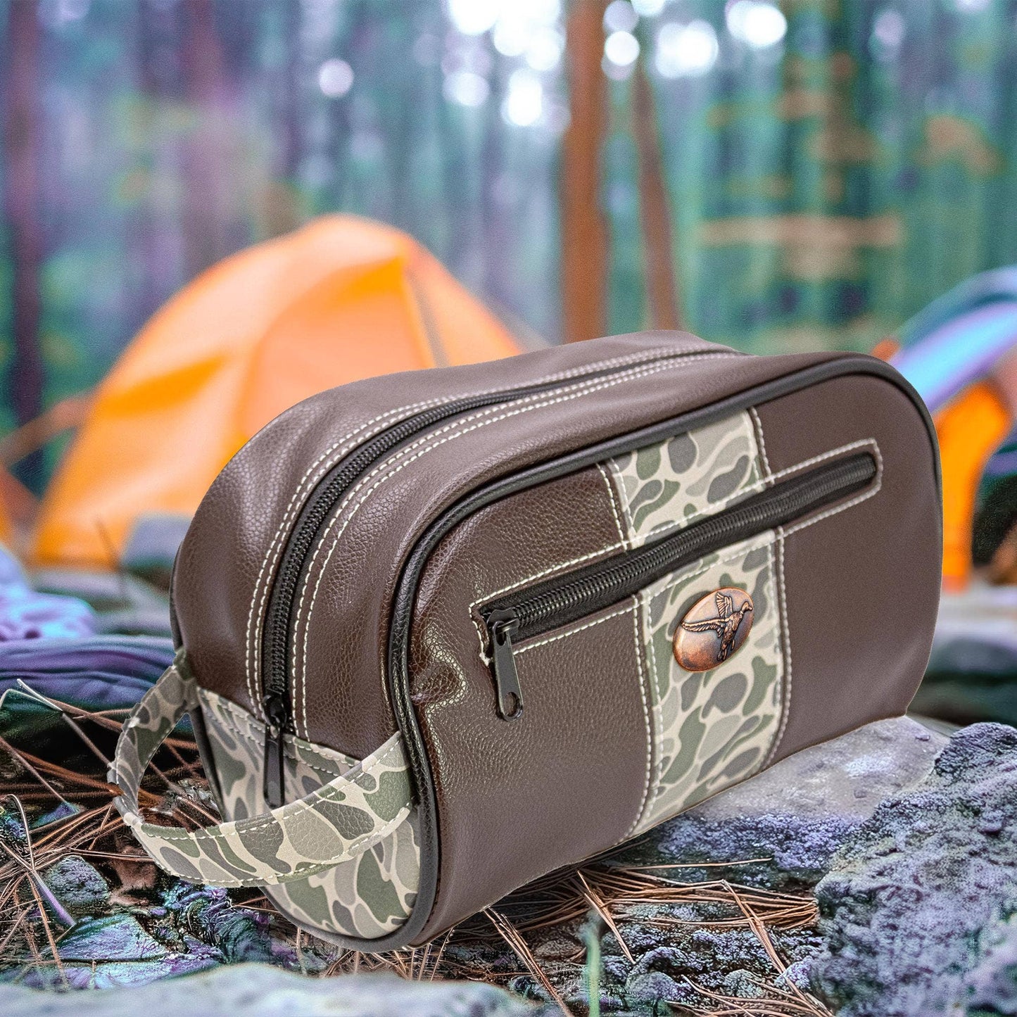 Mallard Brown Pebble Old School Camo Men's Toiletry Dopp Bag.