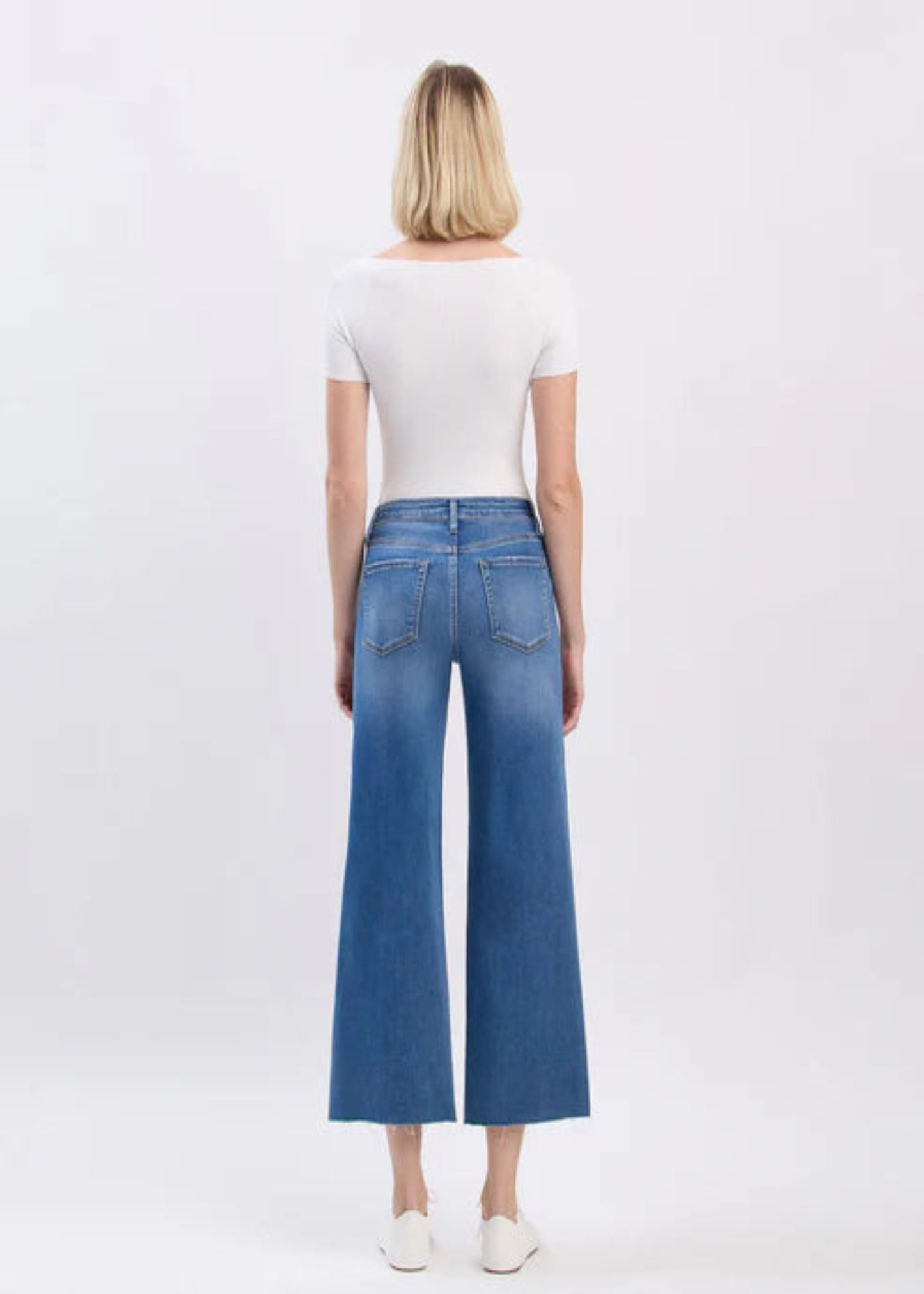 HIGH RISE RAW HEM CROP SLIM WIDE LEG JEANS