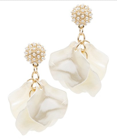 PETAL PEARL DANGLE EARRINGS - CREAM/GOLD
