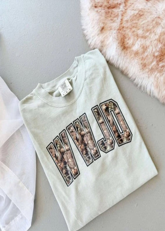 WWJD VARSITY CAMOFLAGE GRAPHIC TEE