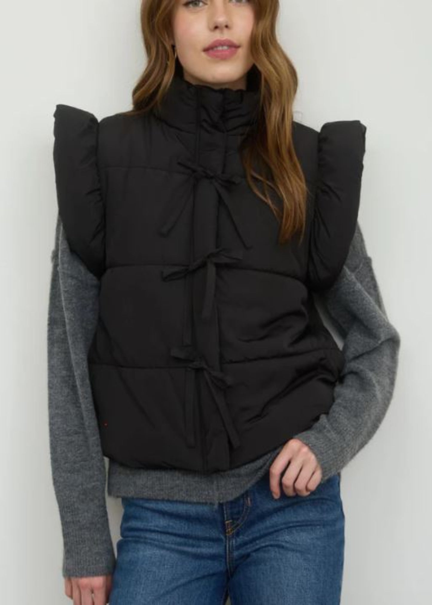 AMY FLUTTER VEST - BLACK