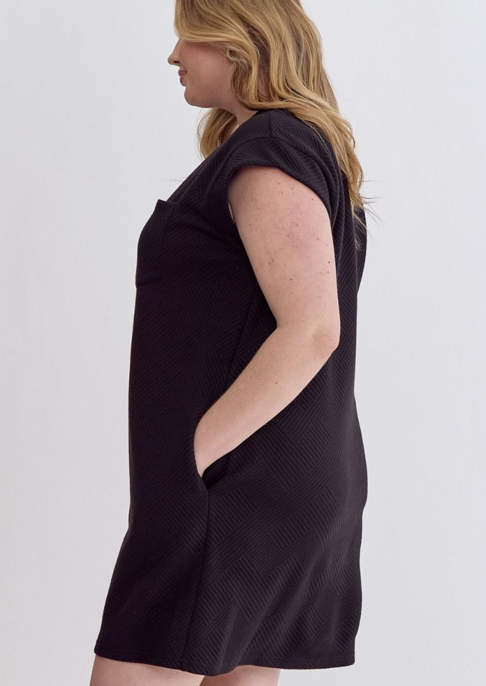 DONNA DRESS PLUS-BLACK