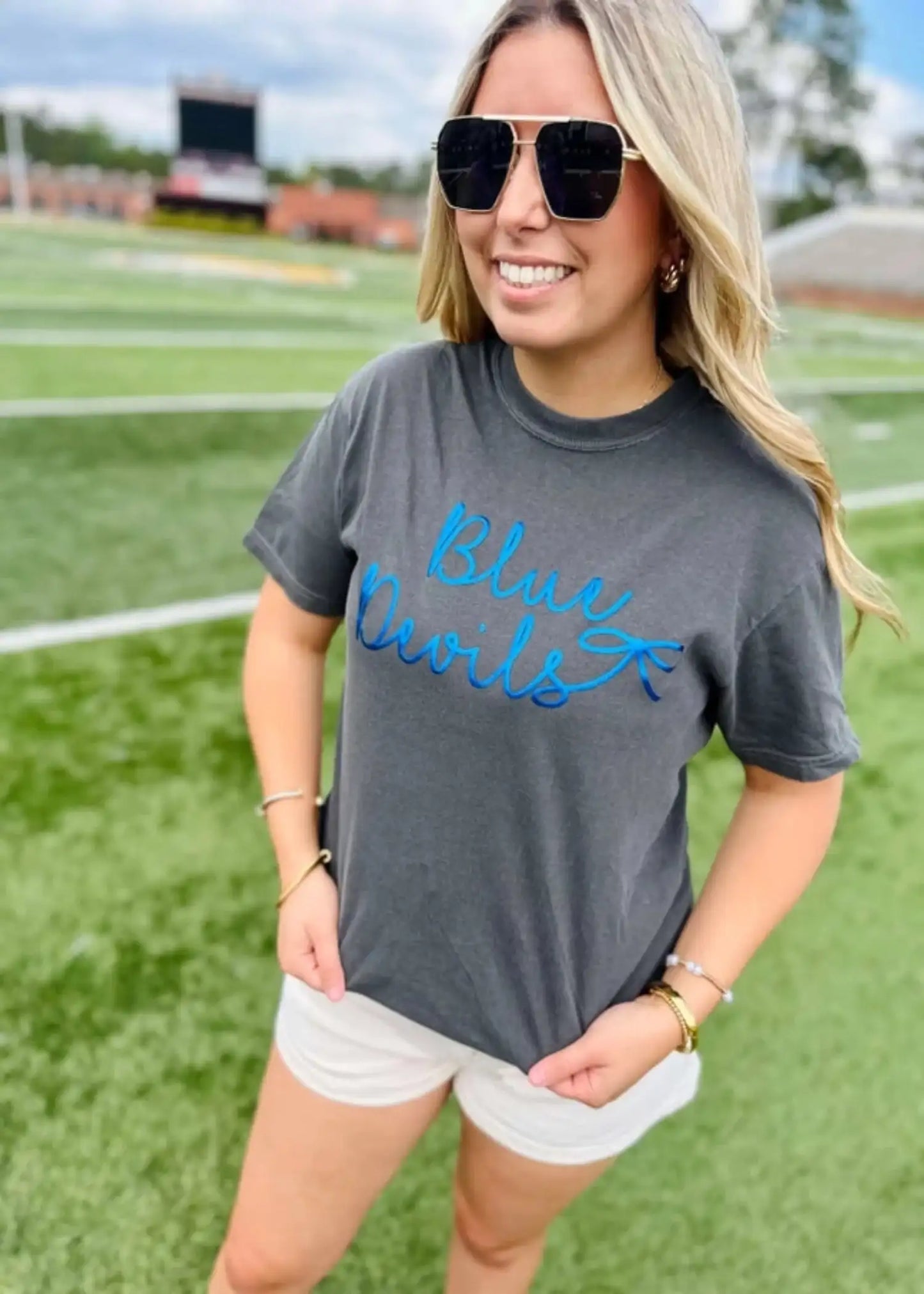 TINY BOW BLUE DEVILS PUFF GRAPHIC TEE - GRAY