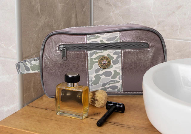 OLD SCHOOL CAMO TOILETRY BAG - SHOT GUN GREEN CAMO