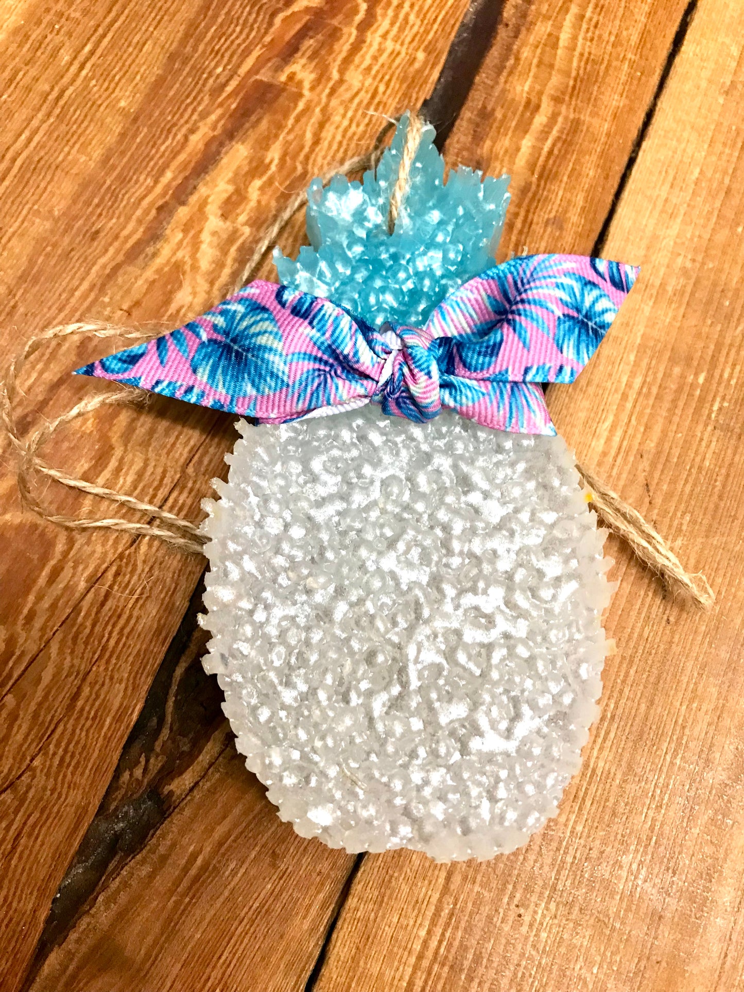 PINEAPPLE FRESHIE WITH RIBBON - CARIBBEAN ESCAPE