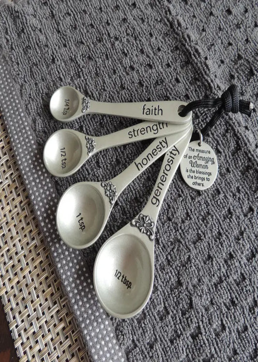 AMAZING WOMAN MEASURING SPOONS