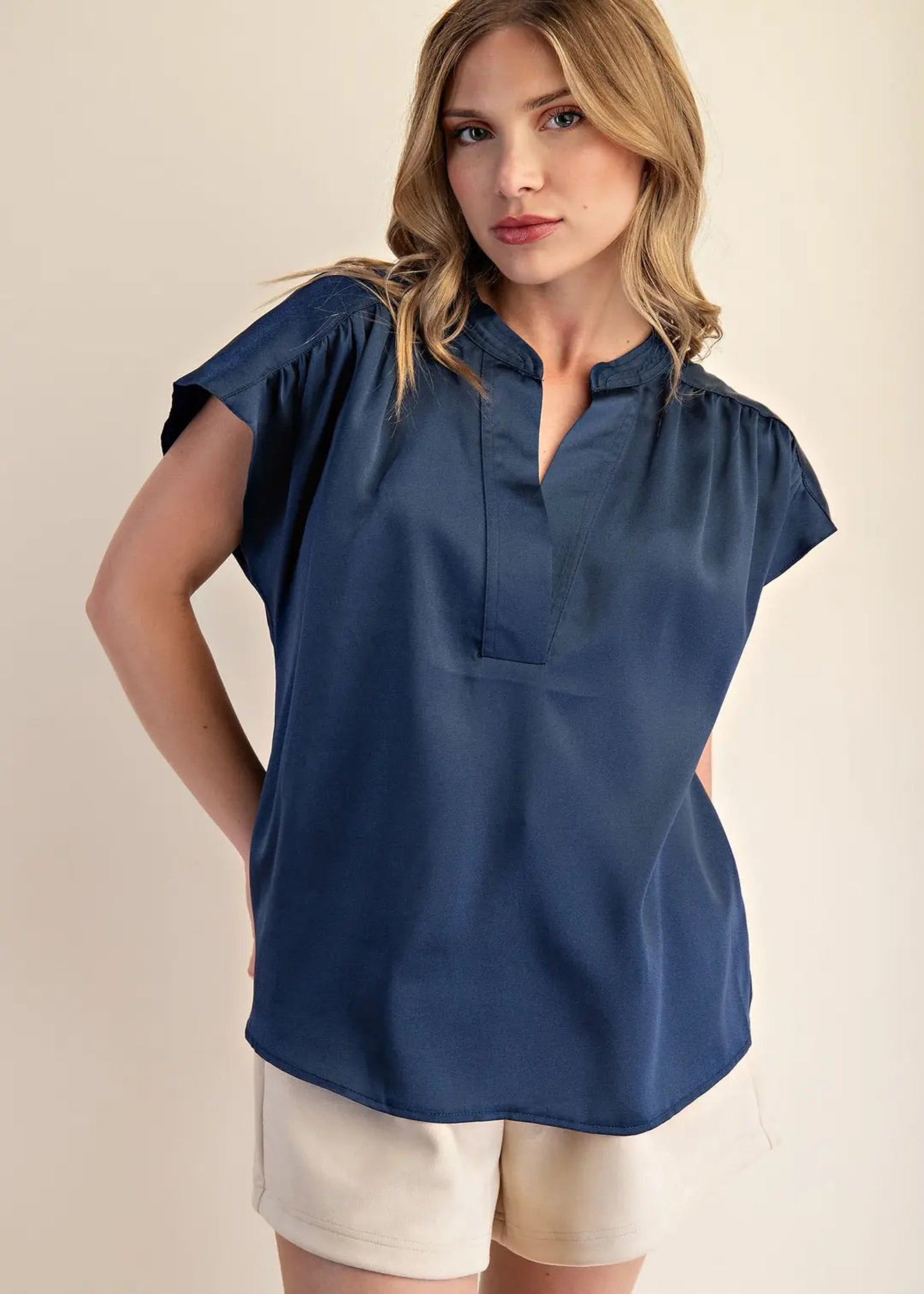 CAMI ROUND NECK TOP - NAVY