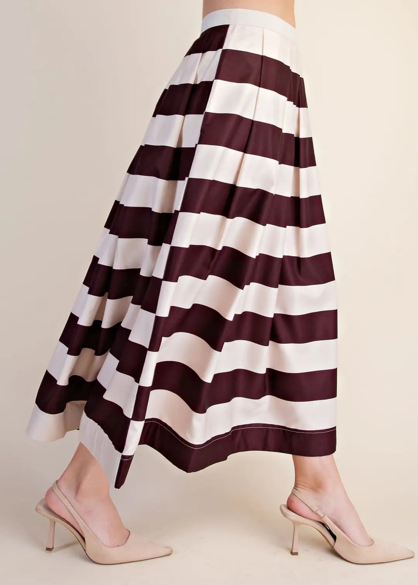 PLEATED A-LINE MIDI SKIRT - BROWN