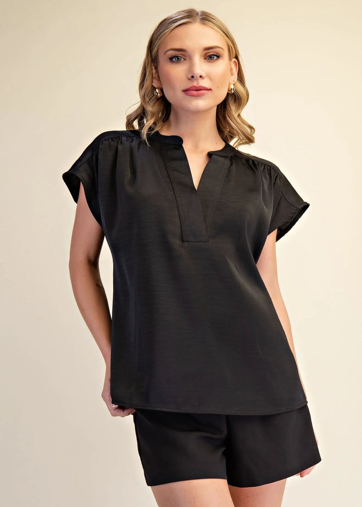 LIVI TOP - BLACK
