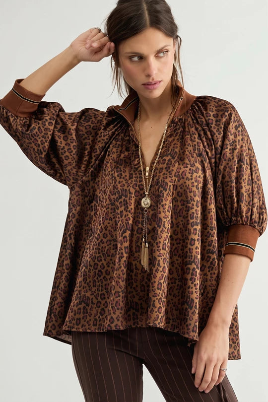 Mock Neck Band Half Zip Leopard Blouse-Brown