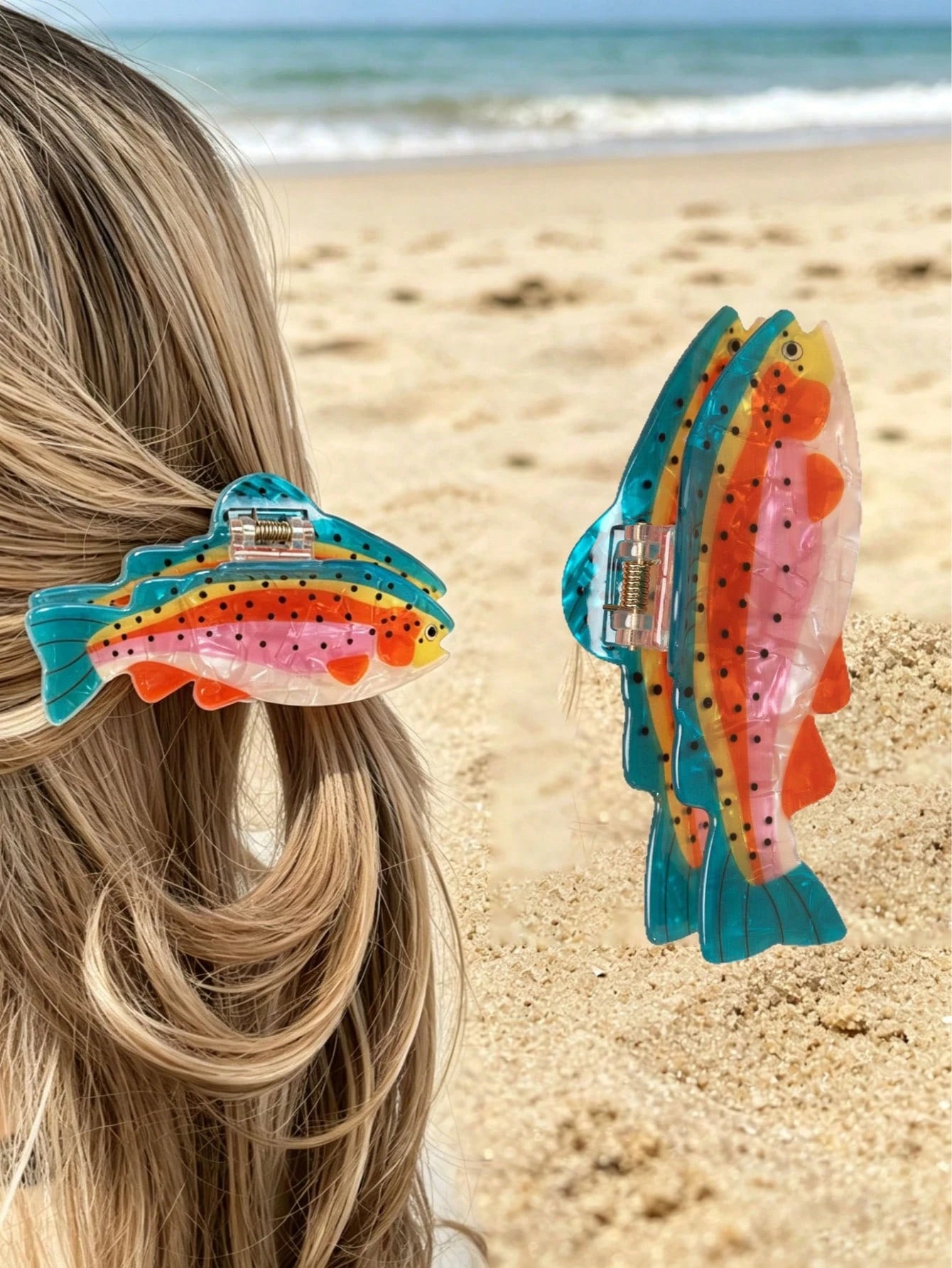 SALMON SHAPPED HAIR CLIP