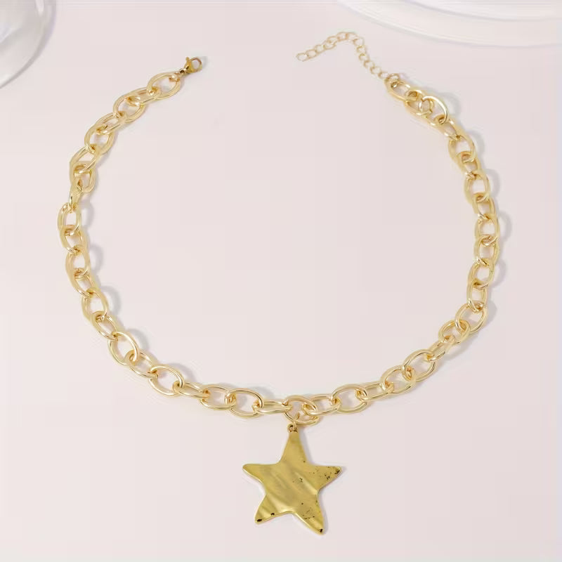GOLD CHAIN STAR NECKLACE