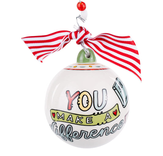 TEACHER MAKES A DIFFERENCE ORNAMENT