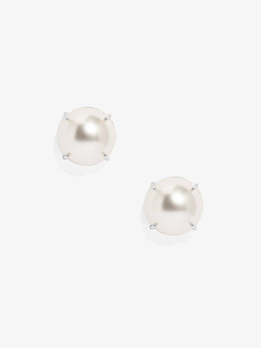 Pearl Stud Earring with Setting