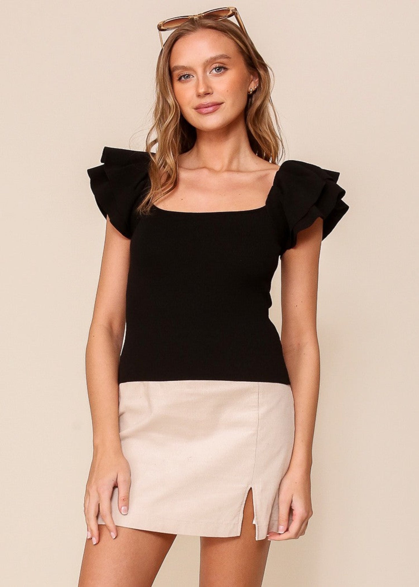 SALLIE TOP-BLACK