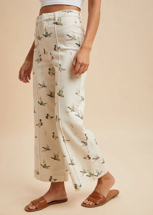 MALLARD DUCK PRINTED STRETCH DENIM WIDE LEG JEANS