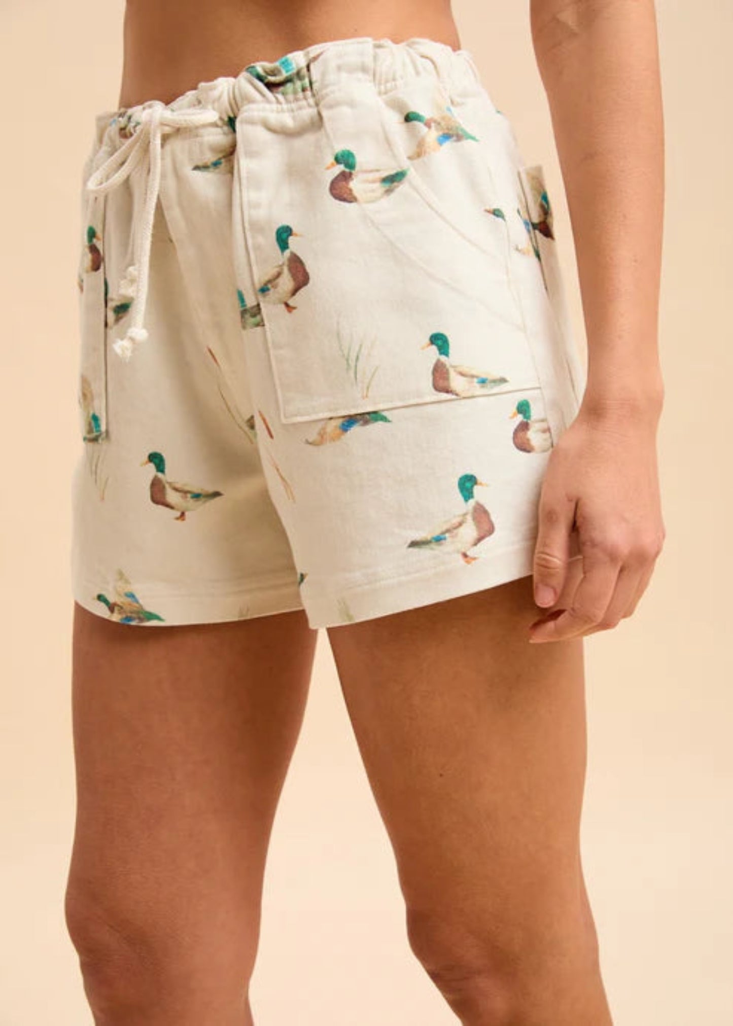 MALLARD DUCK PRINT DRAWSTRING SHORTS