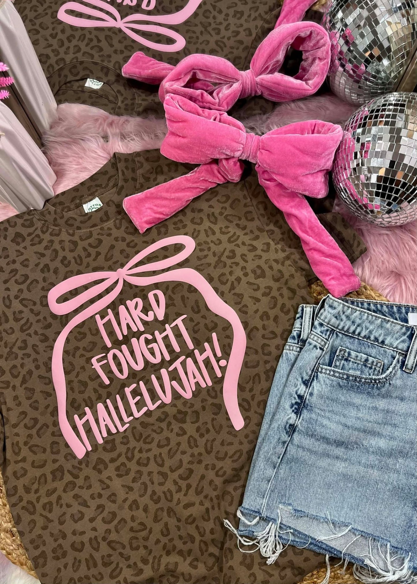HARD FOUGHT HALLELUJAH LEOPARD TEE - PINK BOW
