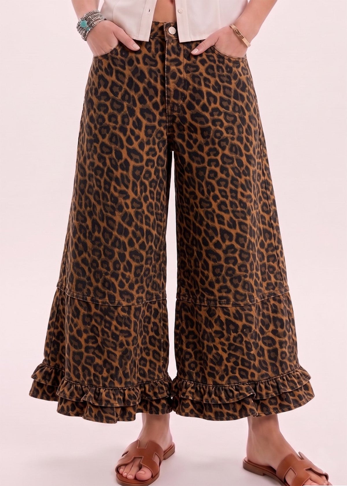 RUFFLE WASHED LEOOPARD WIDE LEG JEANS