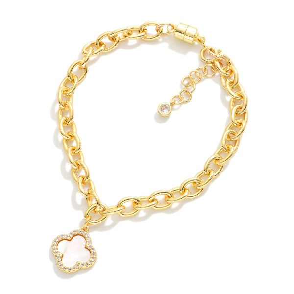 Magnetic Chain Link Bracelet with Clover Charm