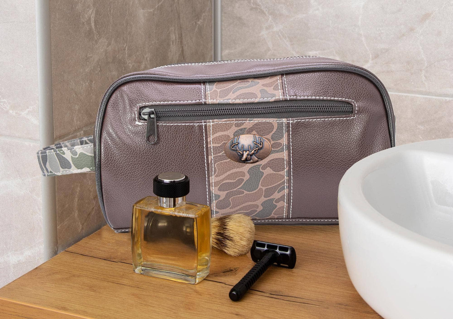 Buck Brown Pebble Old School Camo Men's Toiletry Dopp Bag.