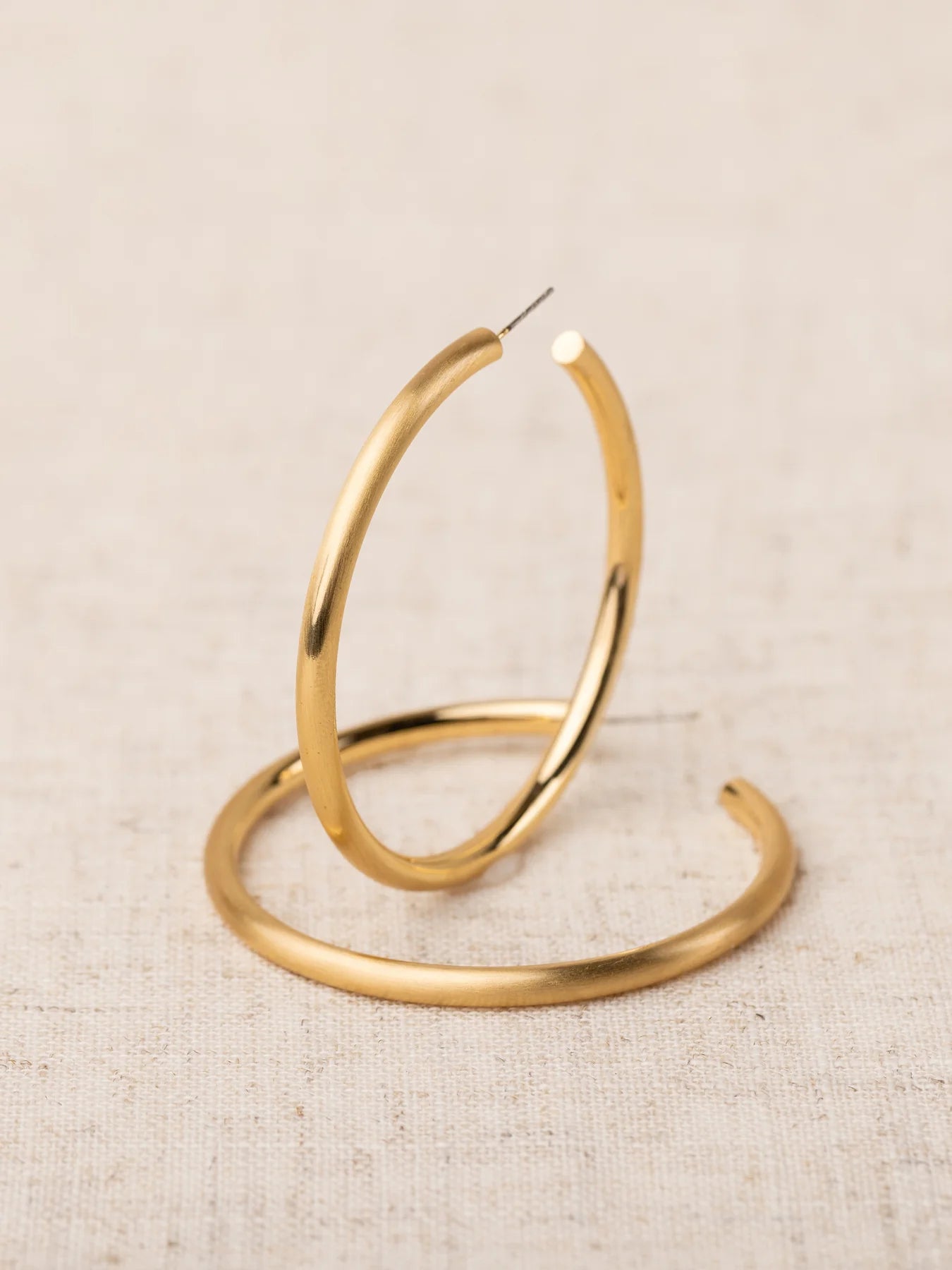 EARRINGS SALEM GOLD BRUSHED