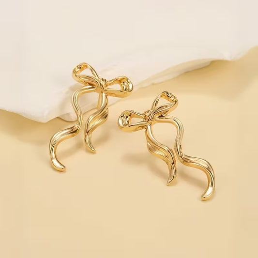 ELEGANT LONG RIBBON EARRINGS - GOLD
