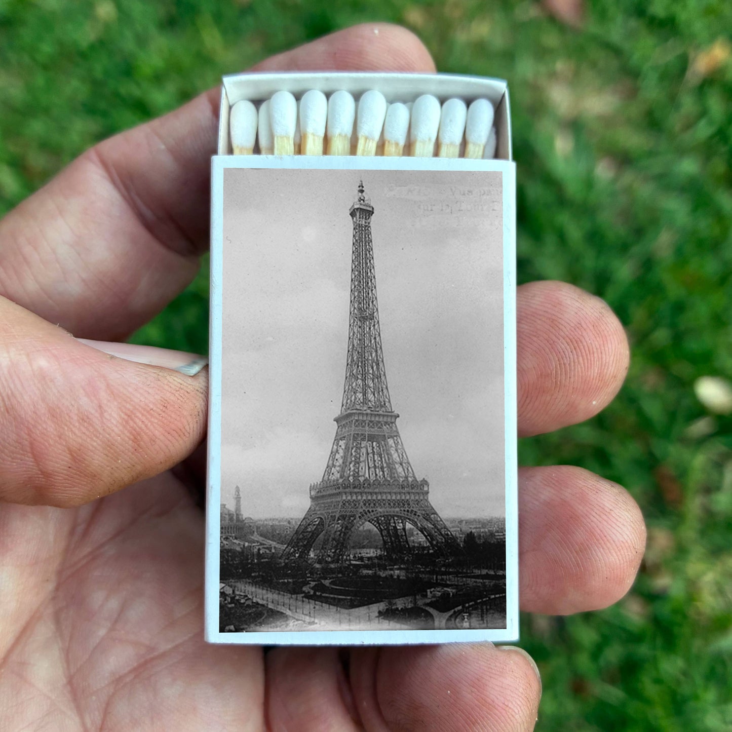 Matches - Eiffel Tower