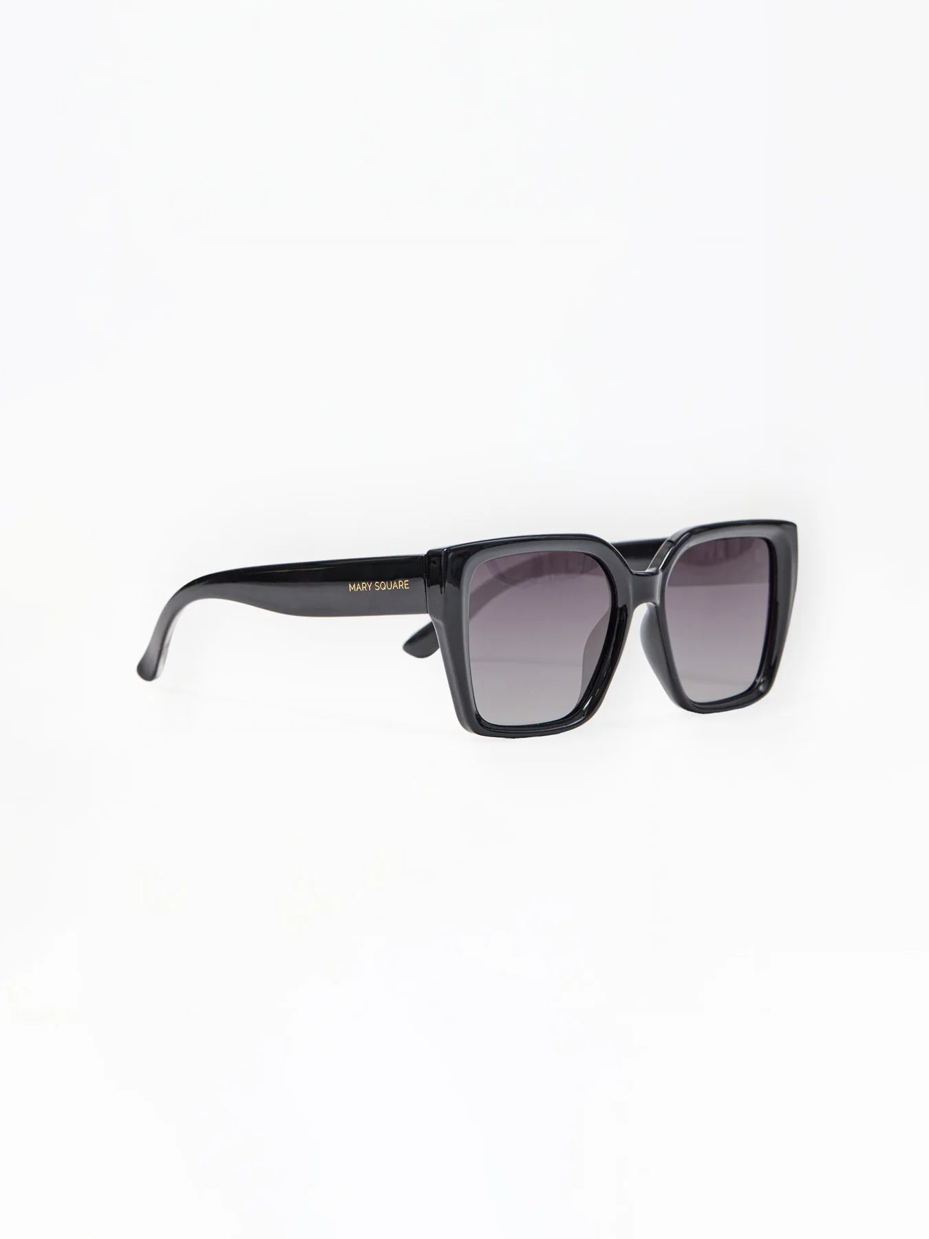 KYLIE BLACK SUGLASSES