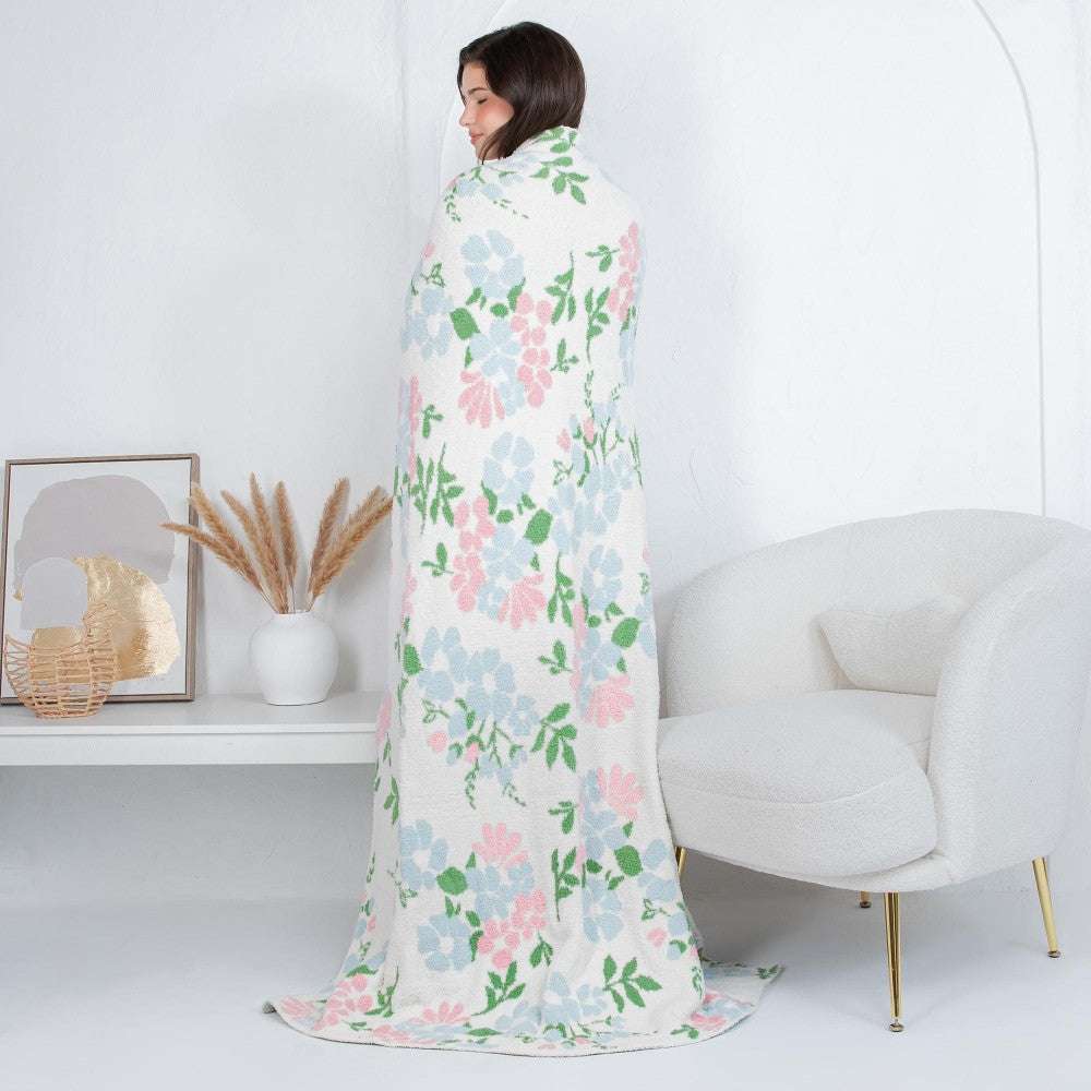 BLUE AND GREEN FLOWER BLANKET