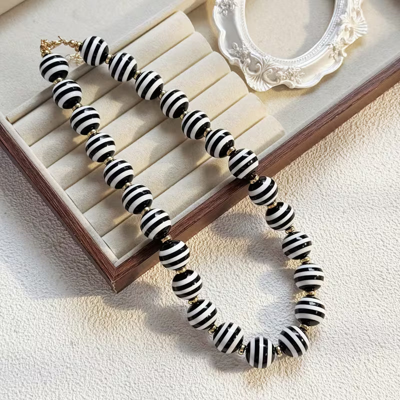 ACRYLIC CANDY STRIPED BEADED NECKLACE - BLACK