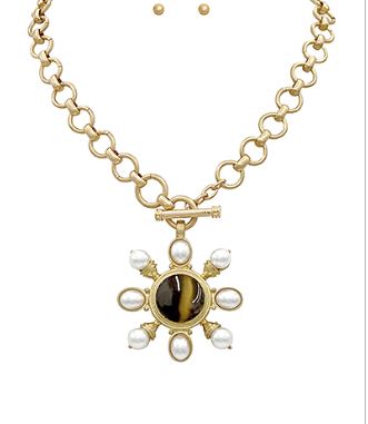 PENDANT NECKLACE - BROWN/GOLD