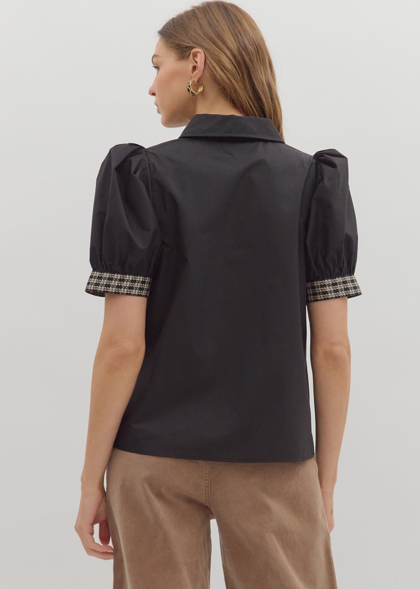 KENNA V NECK COLLAR TOP-BLACK