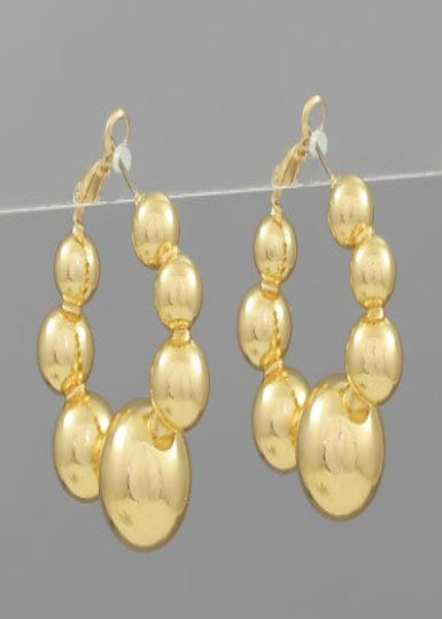 CONNECTED MULTI SIZE METAL BALL HOOPS