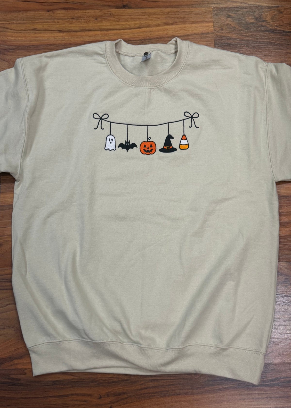 HALLOWEEN SWEATSHIRT-TAN