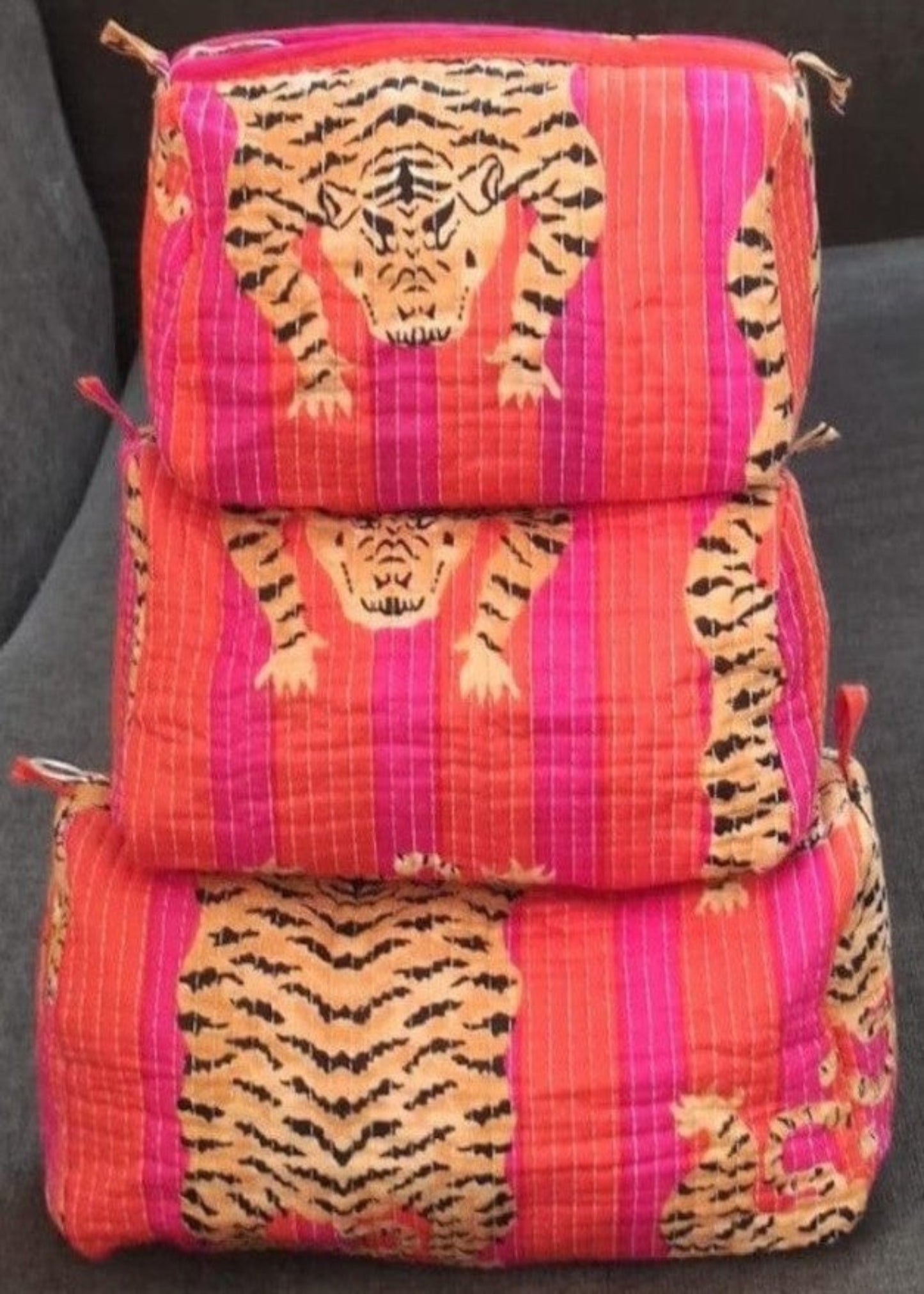 MAKEUP TIGER BAG-ORANGE AND PINK