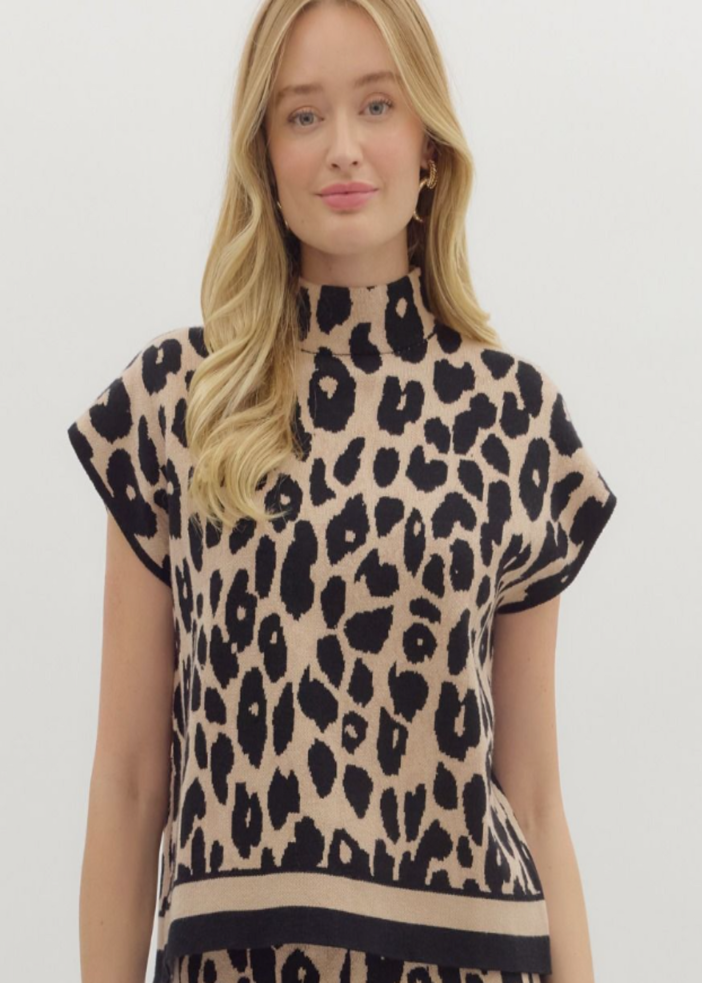 TORI ANIMAL PRINT MOCK NECK SWEATER - BLACK