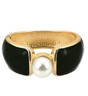 EPOXY & PEARL HINGED BRACELET - BLACK/GOLD