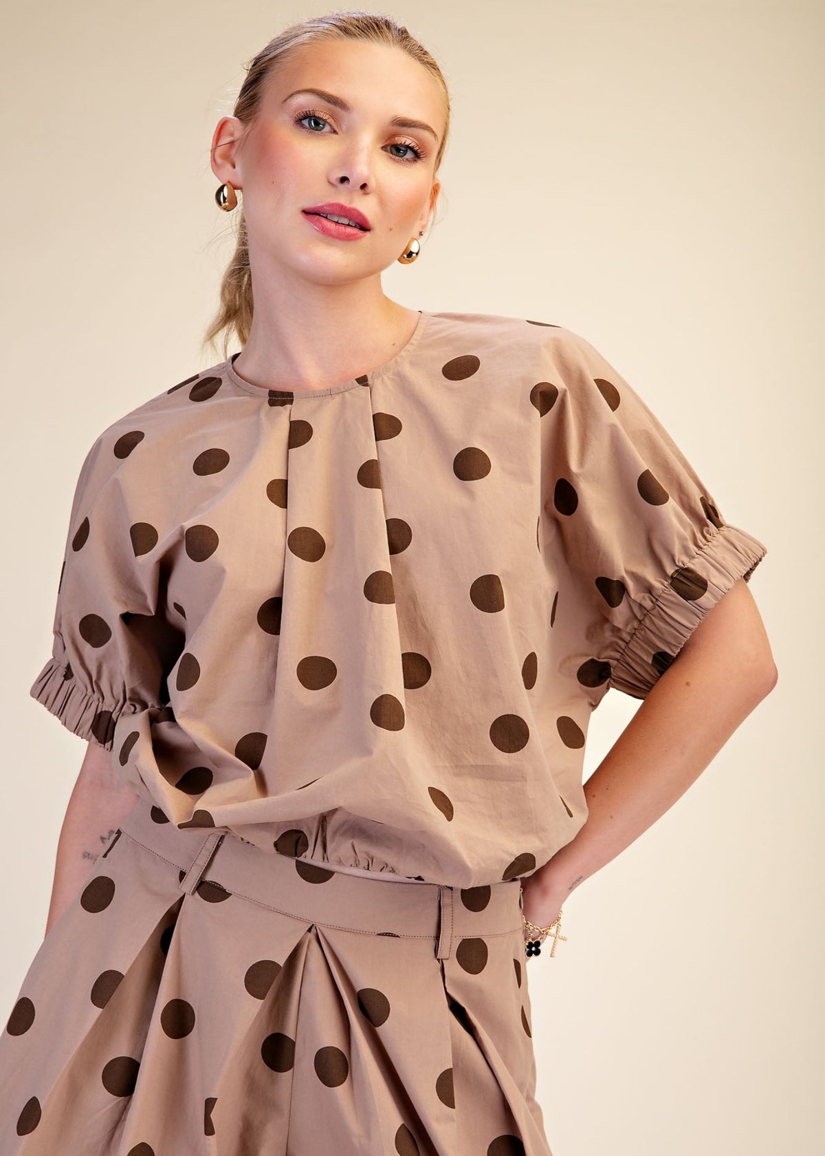CARLYNN TOP - MOCHA