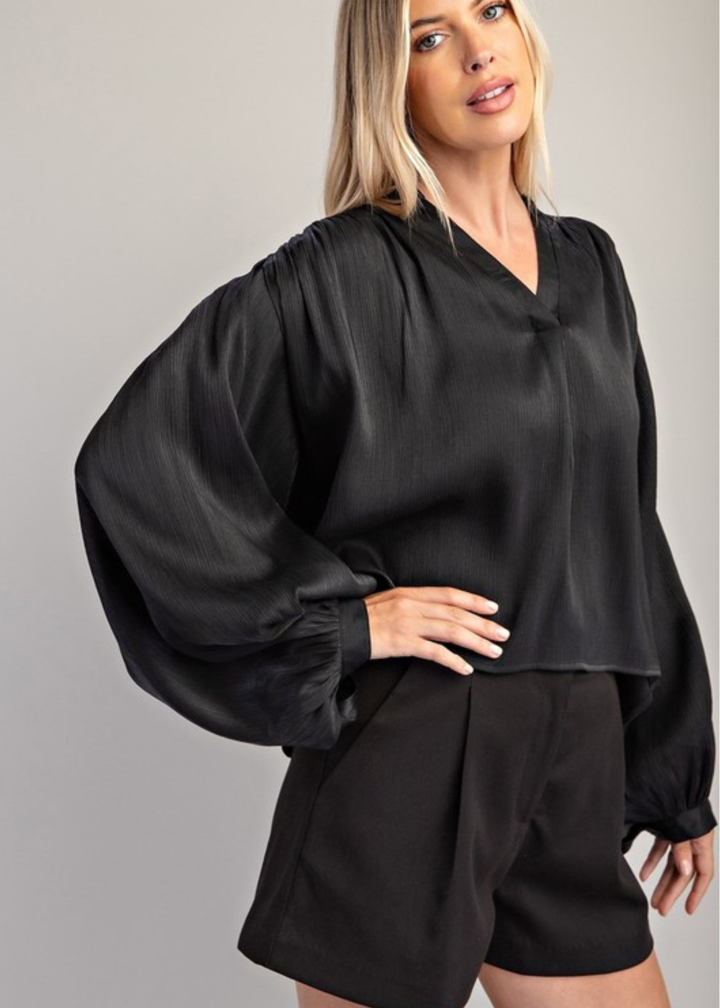 MAGGIE BALLOON SLEEVED BLOUSE-BLACK