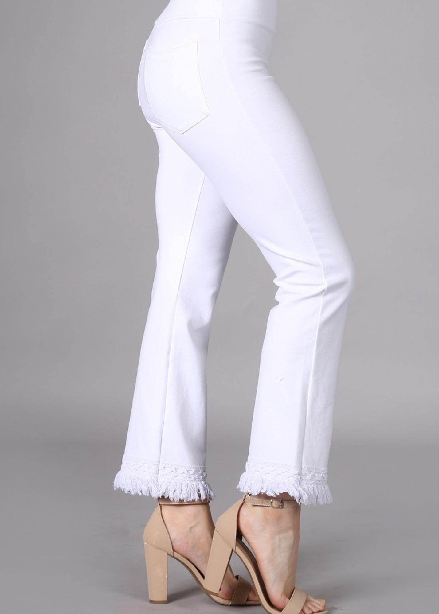 FRAYED FRINGE BELL BOTTOM PLUS - WHITE