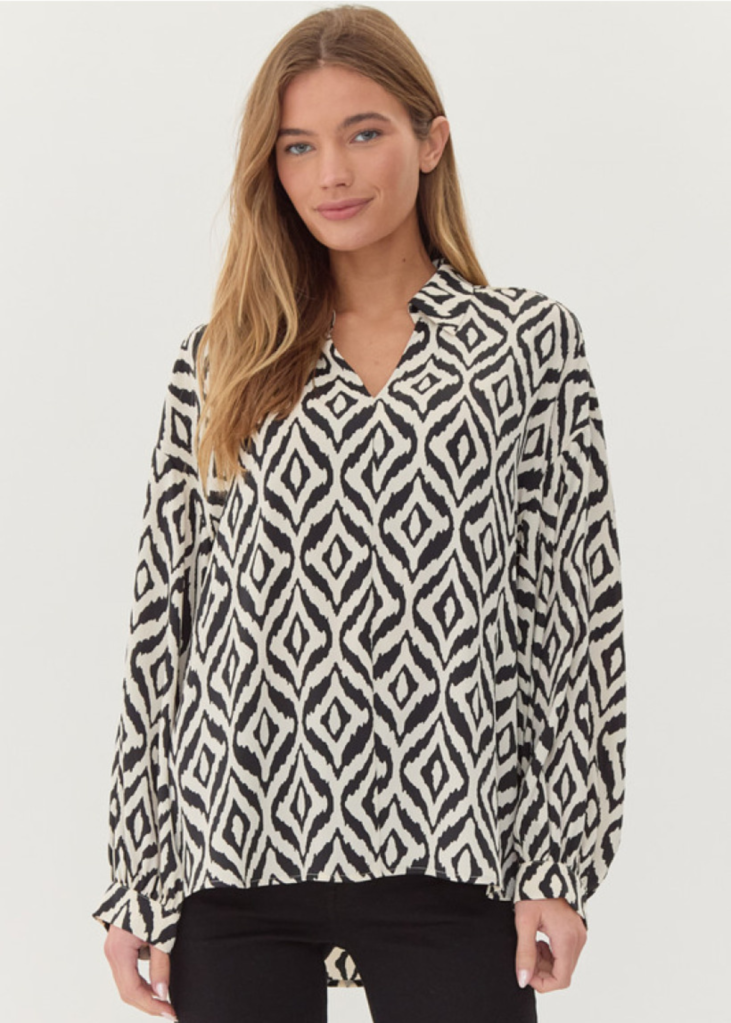 HALLE GEOMETRIC BLOUSE